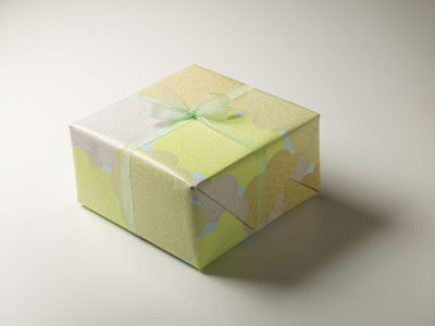 Frederic Printing green pattern gift wrap